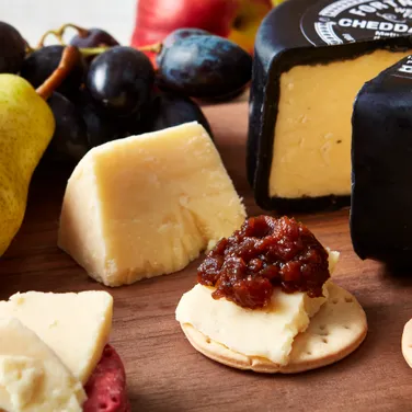 Waxed Cheddar Truckle, 400g