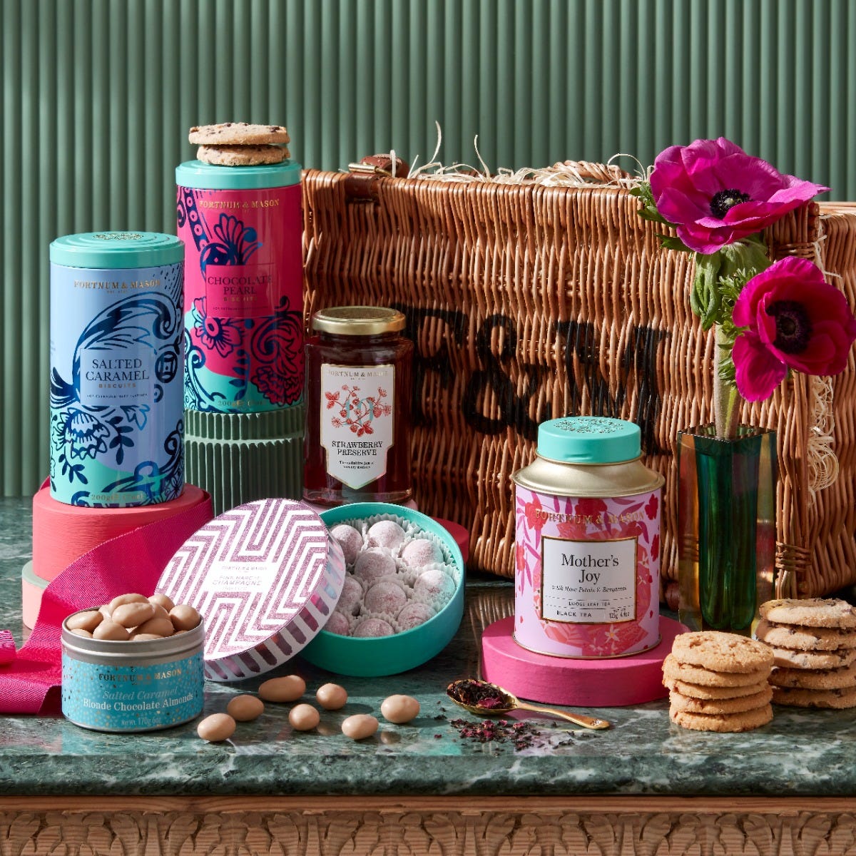 The Mother's Day Hamper, Biscuits, Teas, Preserves, Fortnum & Mason