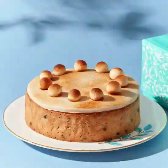 Traditional Simnel Cake, 680g product image
