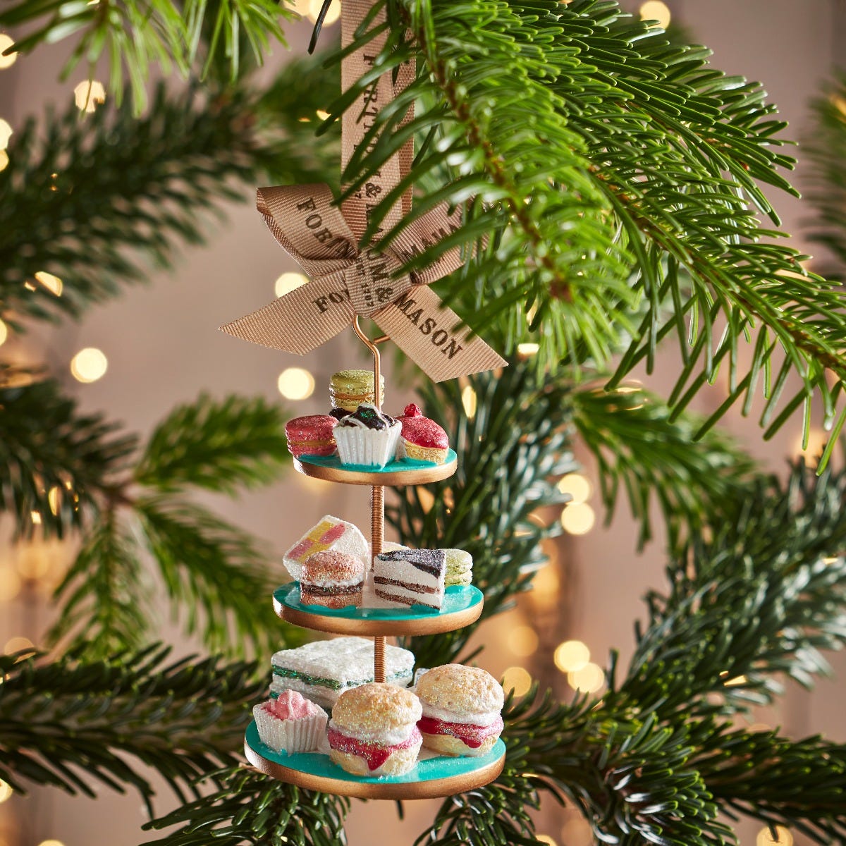 Spode christmas tree gravy boat clearance