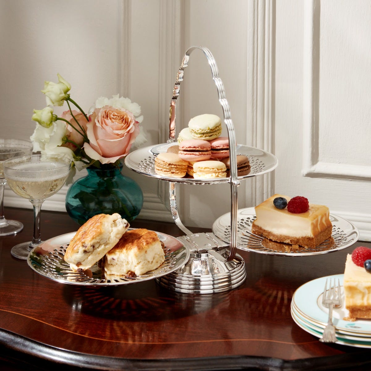 Afternoon cake stands hot sale