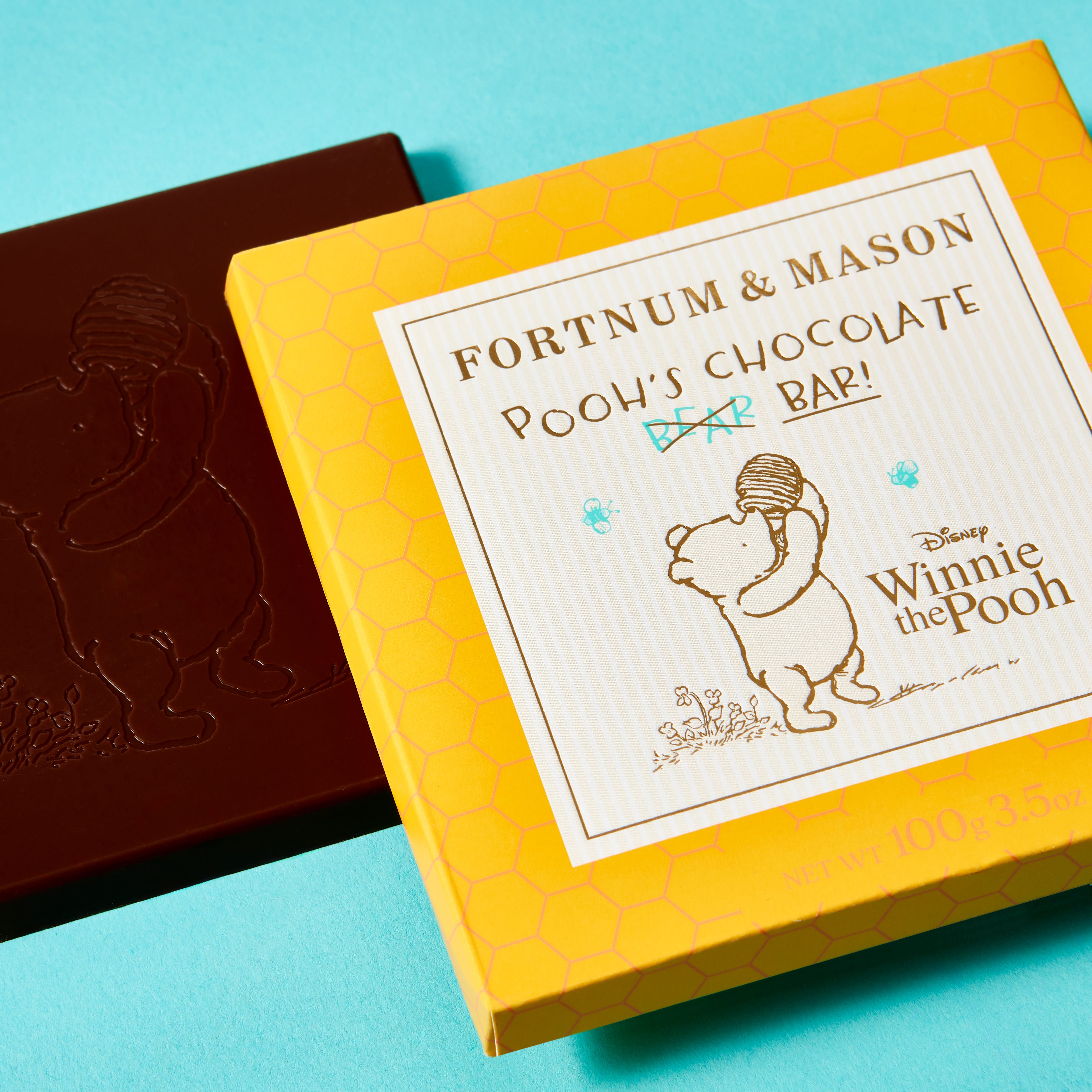 Disney Winnie the Pooh Milk Chocolate Bar, 100g product image