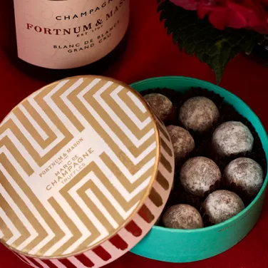 The Fortnum's Classic Christmas Hamper