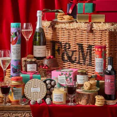 The Fortnum's Classic Christmas Hamper
