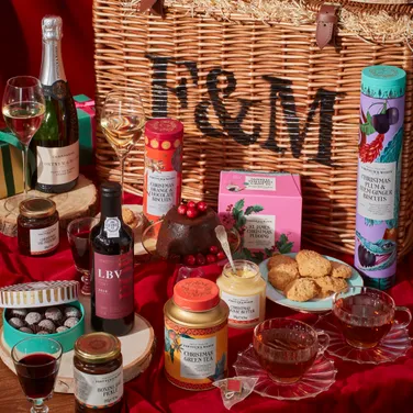 The Fortnum's Classic Christmas Hamper