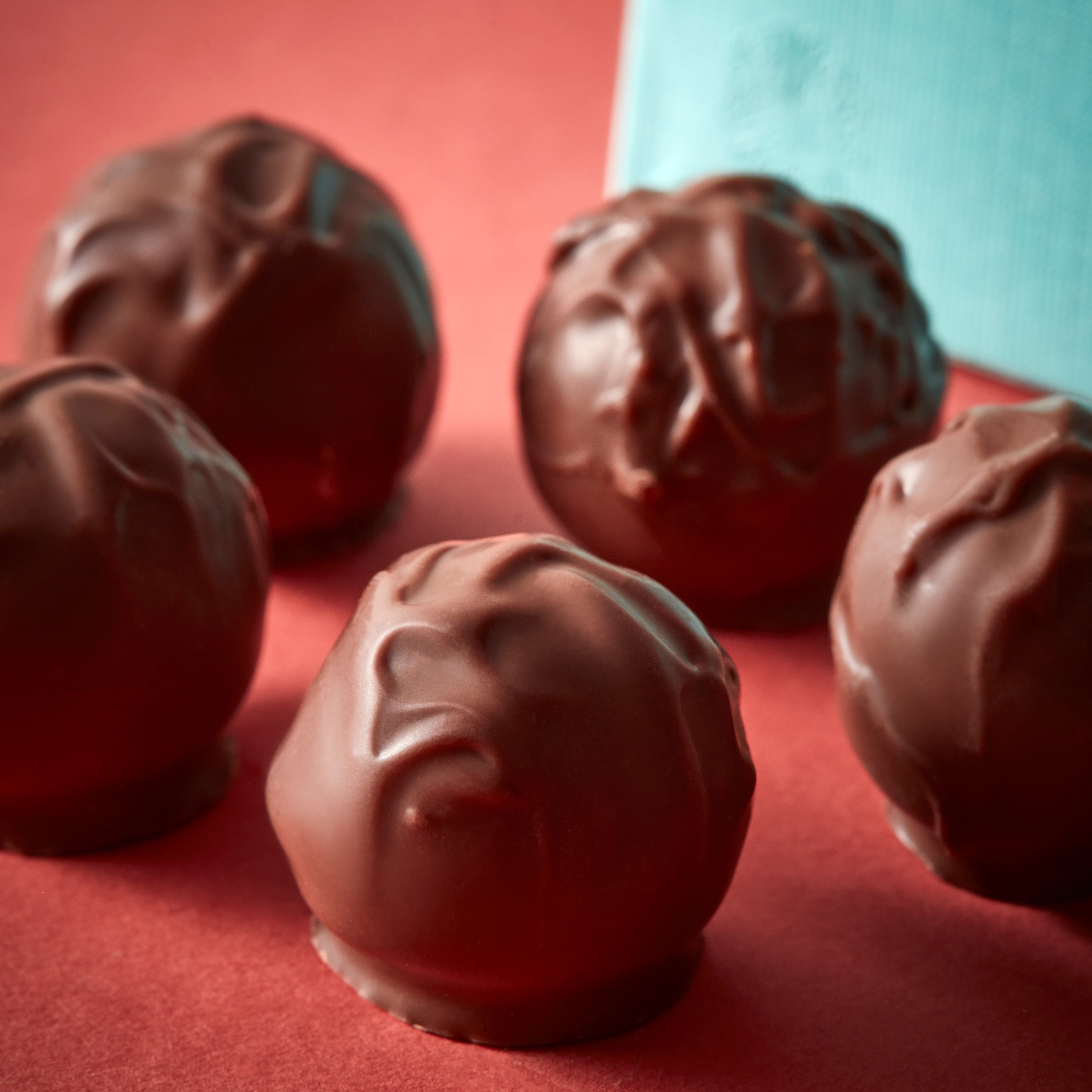 Fortnum & Mason Mini Shopper with Chocolate Truffles, 65g product image