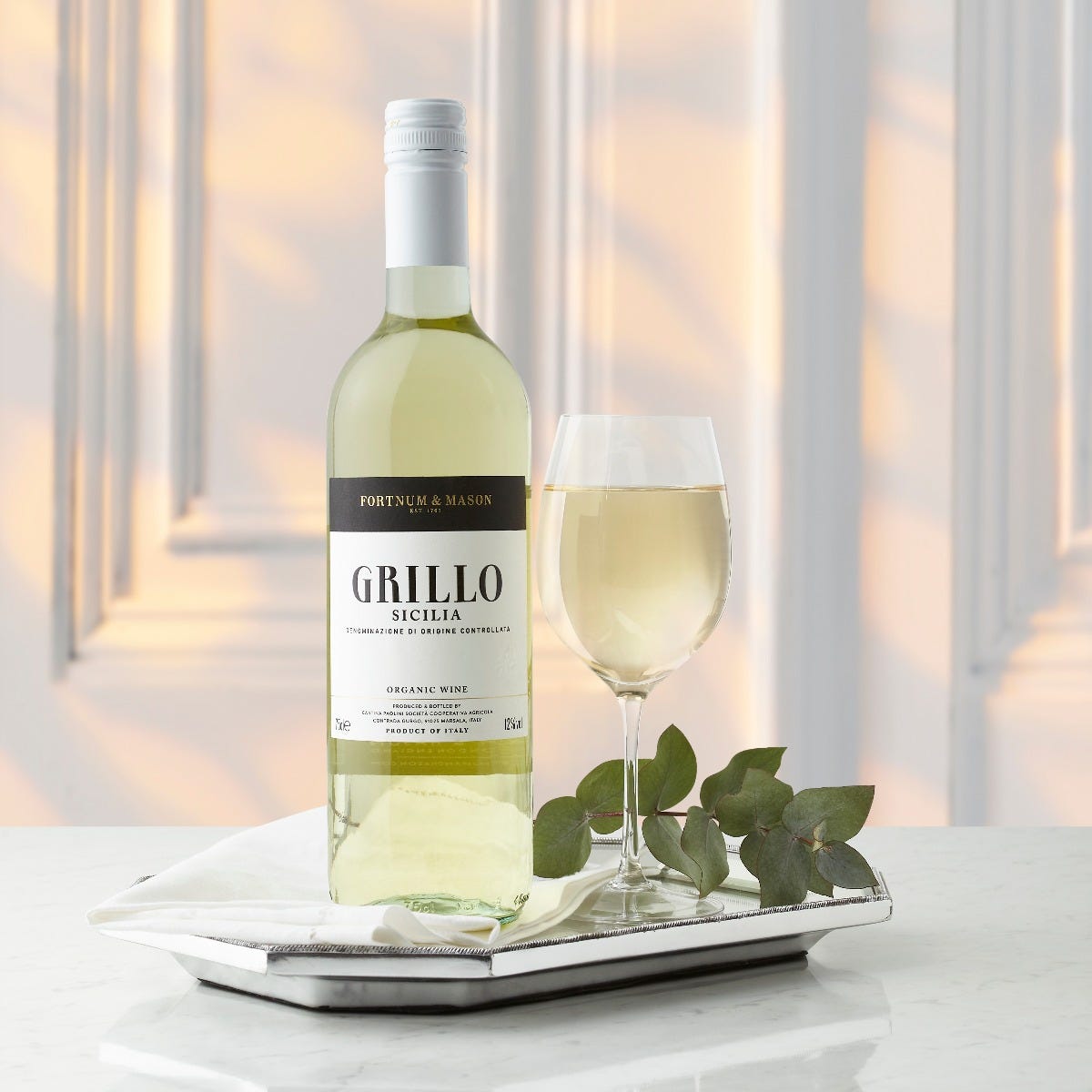 Grillo wine store