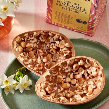 Piedmont Hazelnut & Blonde Chocolate Easter Egg, 190g