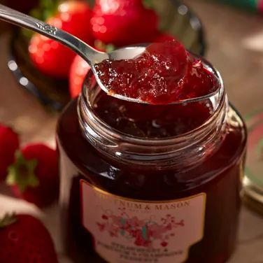 Strawberry & Fortnum's Champagne Preserve 200g