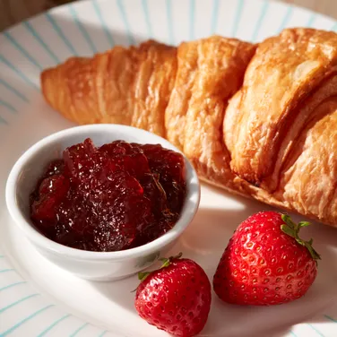 Strawberry & Fortnum's Champagne Preserve 200g