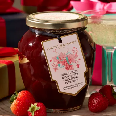 Strawberry & Champagne Preserve Amphora 890g