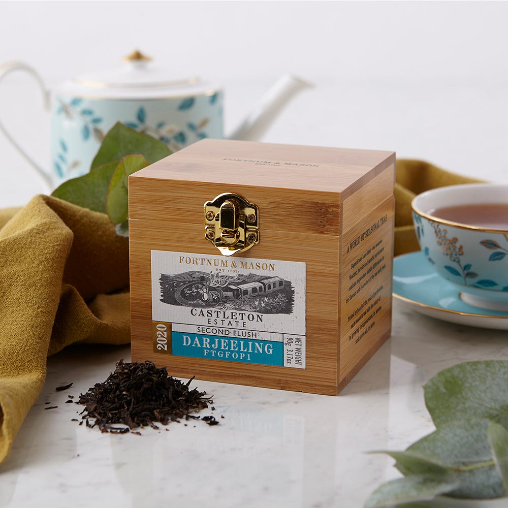 Castleton Second Flush Darjeeling Wooden Caddy, 90g product image