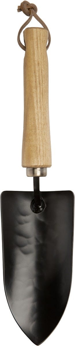 Small garden clearance spade