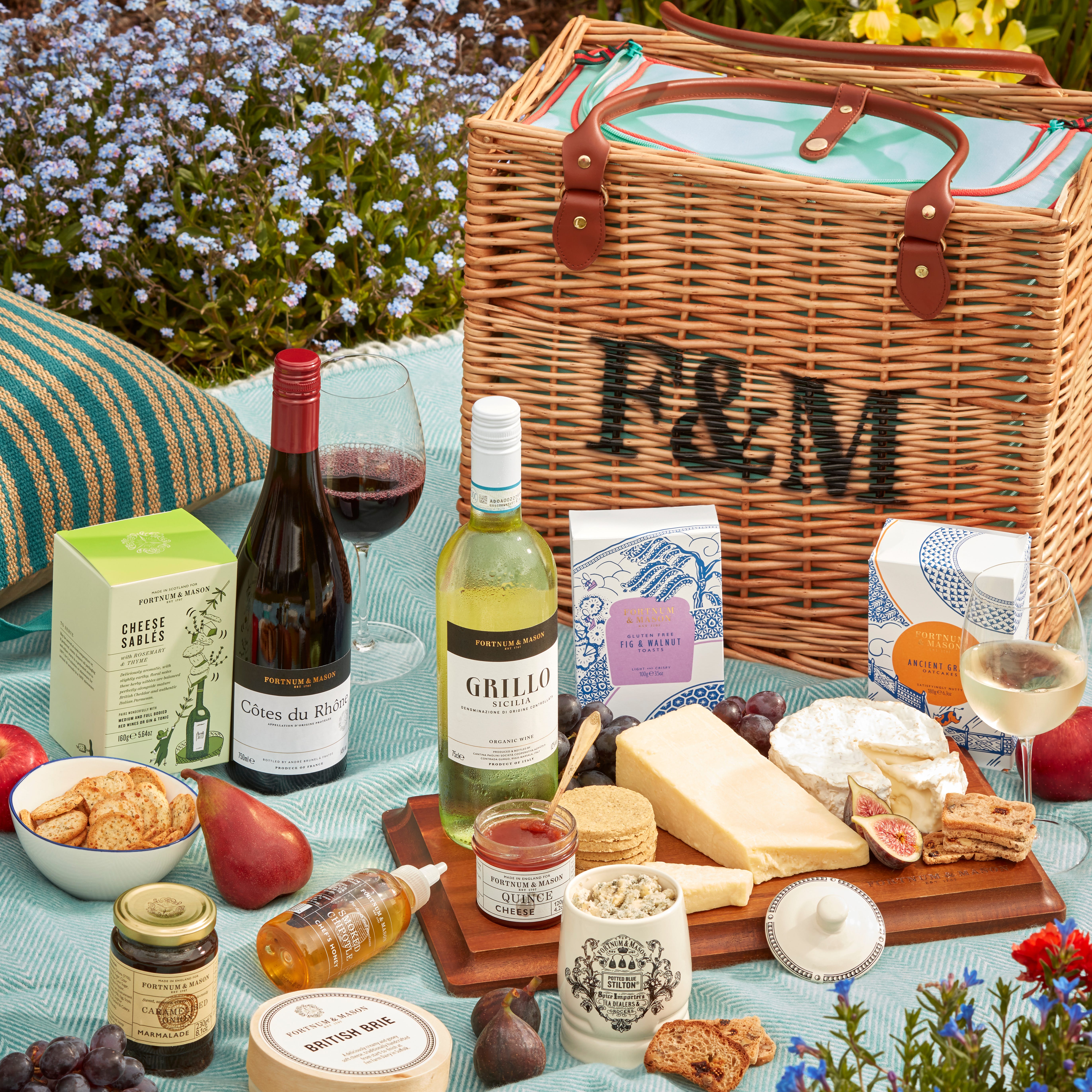 The Cheese & Wine Hamper product image