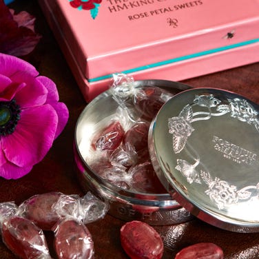 Fortnum's Coronation Rose Sweets in English Pewter Tin, 100g