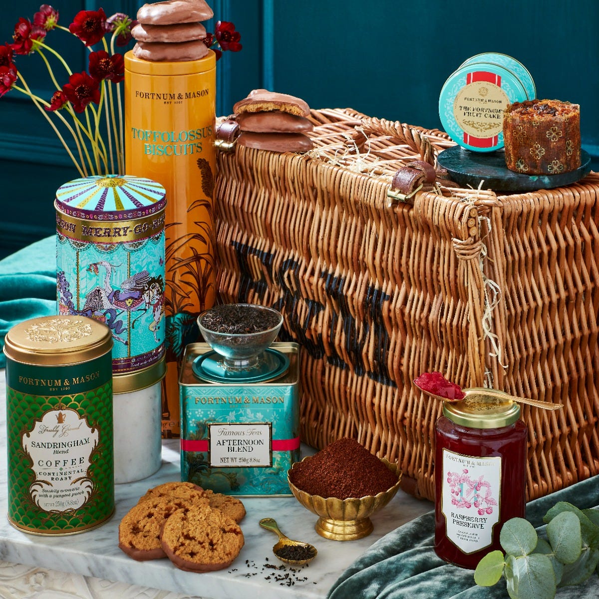 Fortnum and mason sales new baby hamper