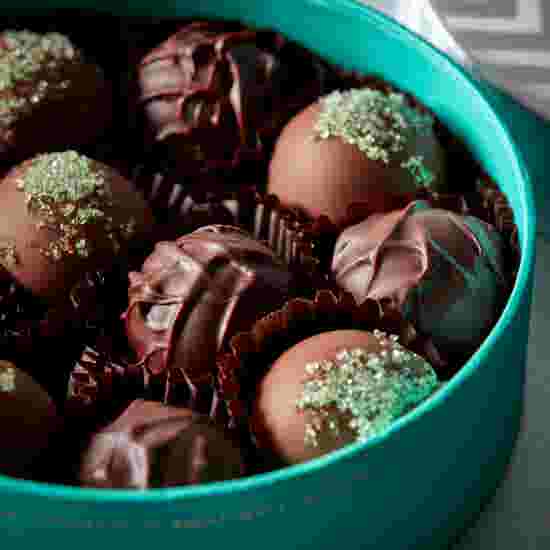 Fortnum's London Gin Chocolate Truffles, 135g product image