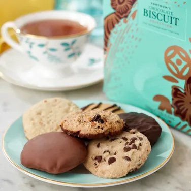 Piccadilly Chocolate Biscuit Selection, 700g