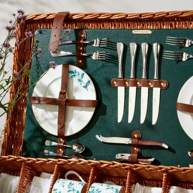 Fortnum's Camellia White Wicker Hamper For Four