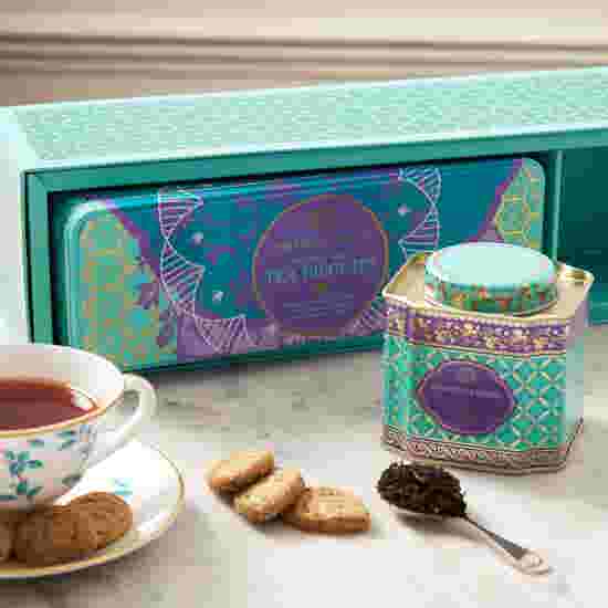 Victoria Grey Tea and Biscuit Gift Set product image