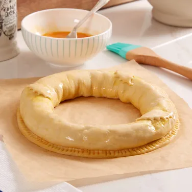 Sausage Roll Wreath, 1150g