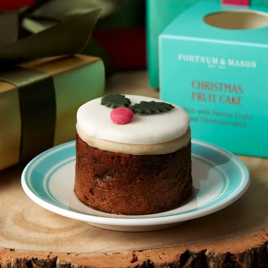 Mini Iced Christmas Cake, 119g product image