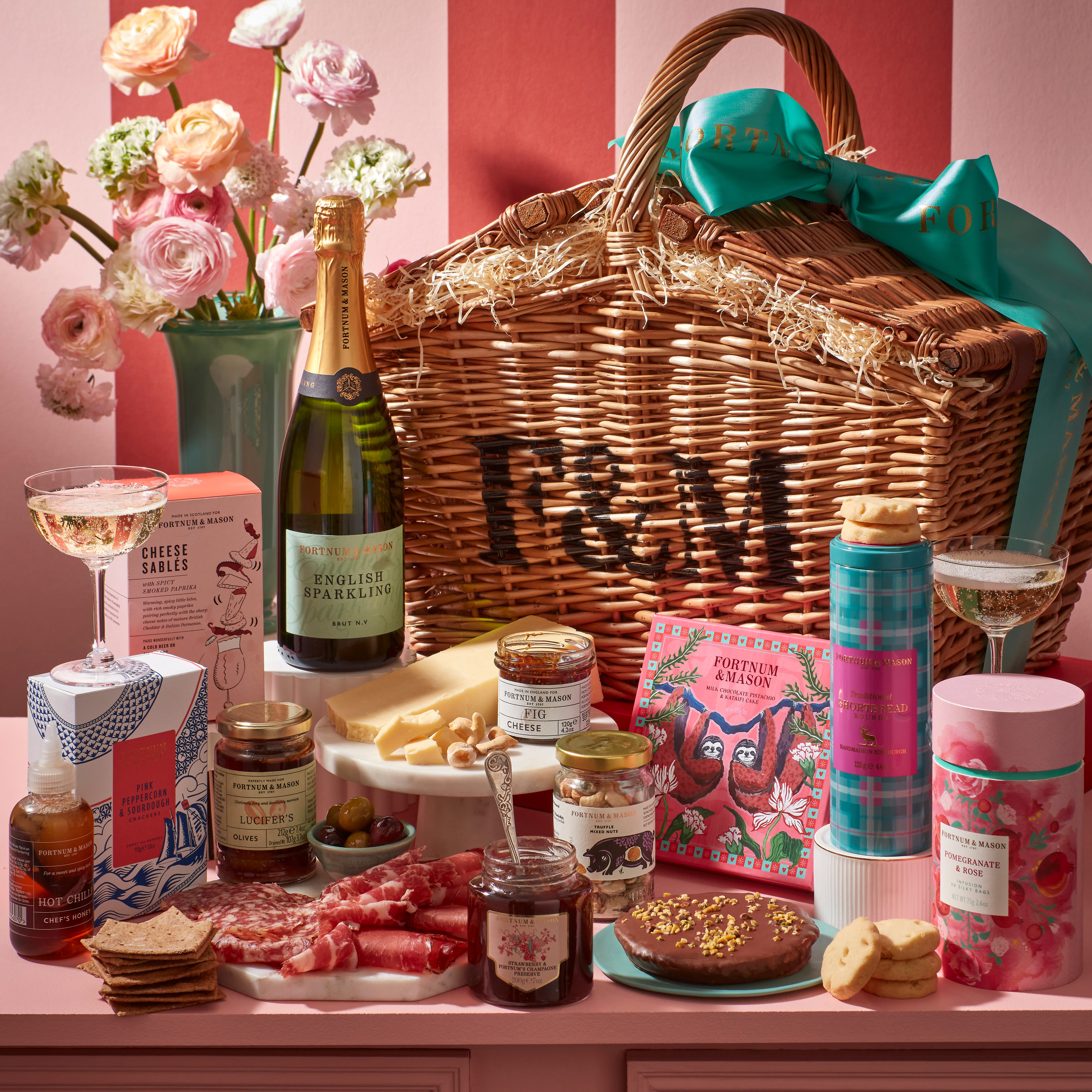 The Fortnum’s Valentine’s Hamper product image
