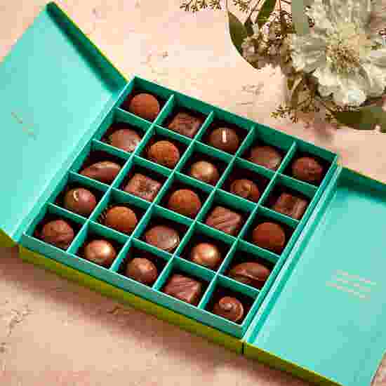Fortnum's Favourites Alcohol Free Milk Chocolate Selection, 290g product image