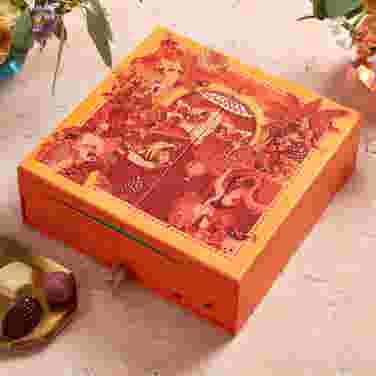 Fortnum's Favourites Milk, Dark & White Chocolate Selection, 525g