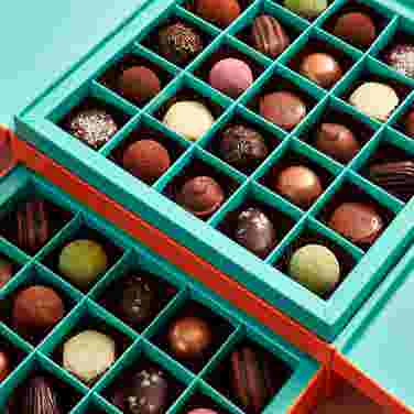 Fortnum's Favourites Milk, Dark & White Chocolate Selection, 525g