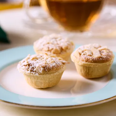 Christmas Petit Fours Almond Mince Pies, 210g