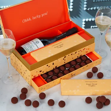 The Sparkling Tea & Truffle Gift Box, 0% ABV
