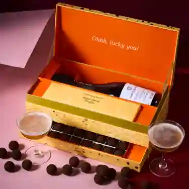The Personalised Sparkling Tea Celebration Box