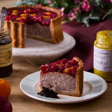 Mulled Cranberry & Mandarin Topped Pork Pie, 1.2kg