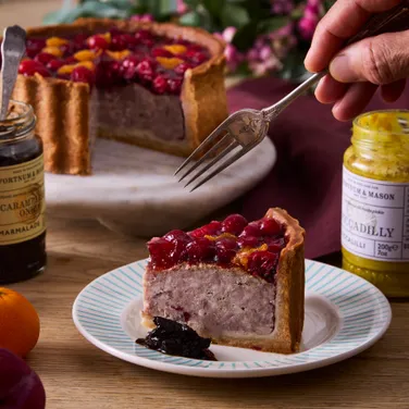 Mulled Cranberry & Mandarin Topped Pork Pie, 1.2kg