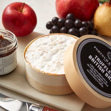 Truffled British Brie, 250g