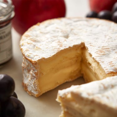 Truffled British Brie, 250g