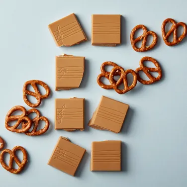 Blonde Chocolate & Salted Pretzel Bar, 80g