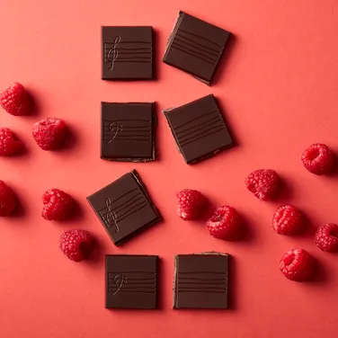 Dark Chocolate Raspberry Filled Bar, 80g