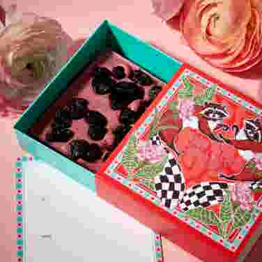 Milk & White Chocolate Bar with Sour Cherries, 80g