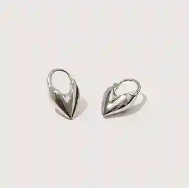 O Roscida Heart Hoop Earrings Silver