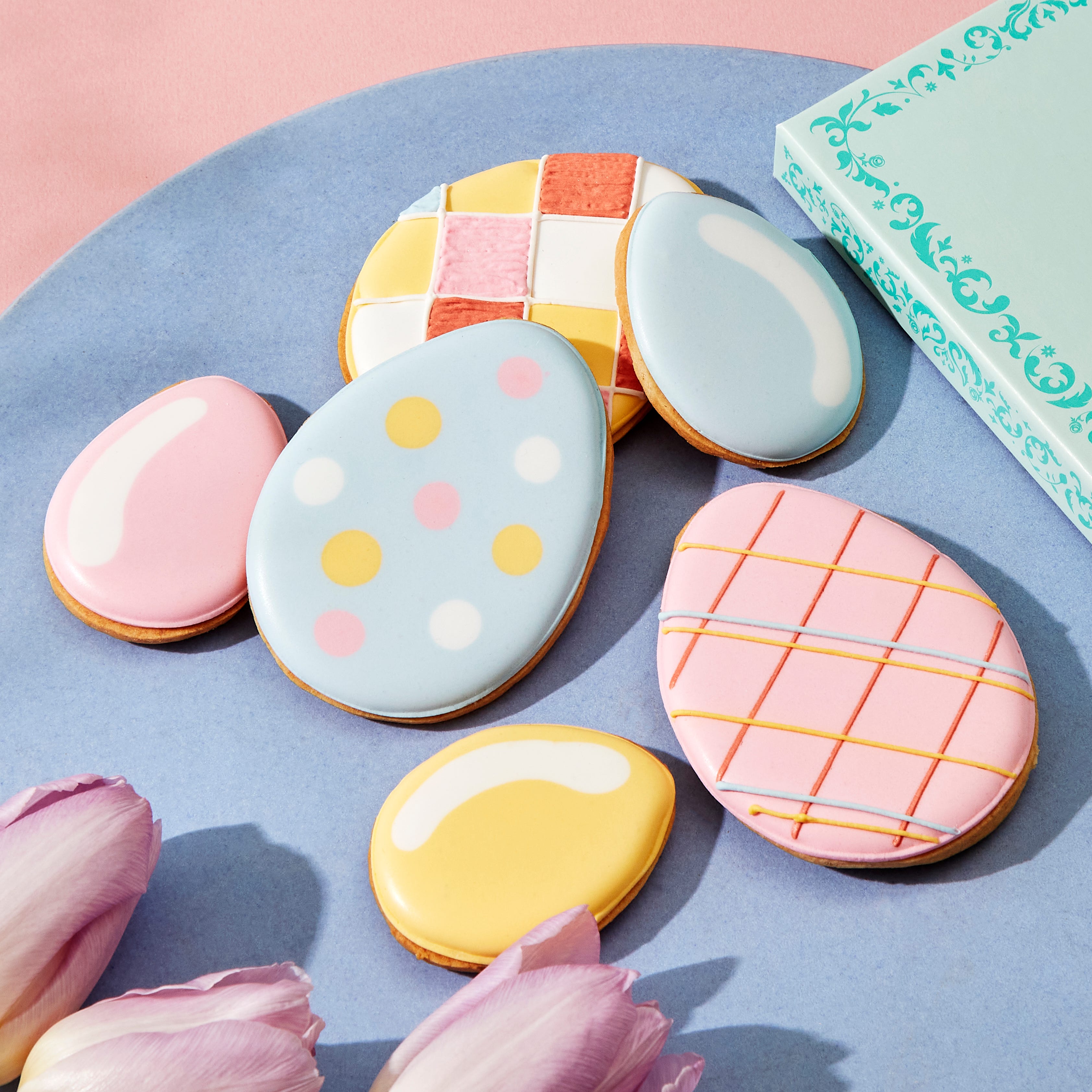 A Clutch of Eggs Iced Biscuits, 100g product image