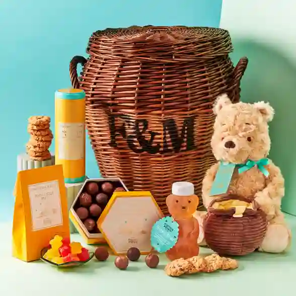 Disney Winnie the Pooh Hunny Pot Hamper product image