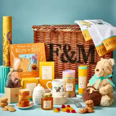 Disney Winnie the Pooh The Collector’s Hamper, Limited Edition