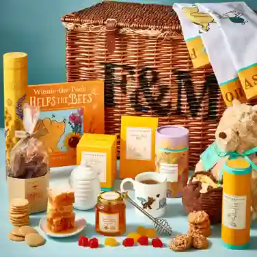 Disney Winnie the Pooh The Collector’s Hamper, Limited Edition