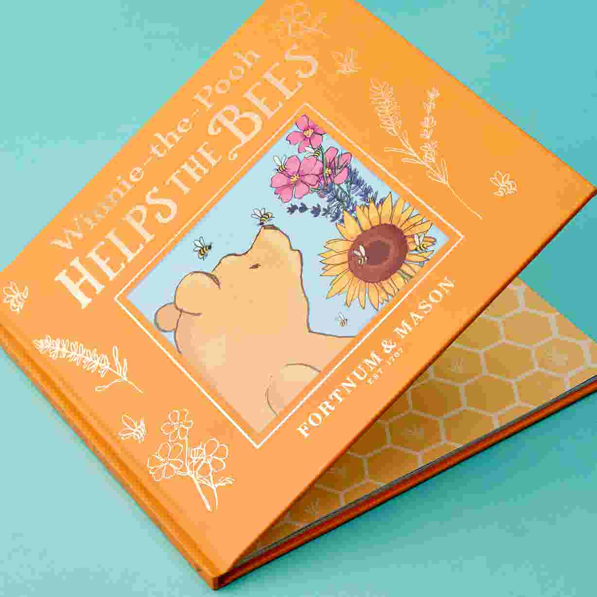 Disney Winnie the Pooh The Collector’s Hamper