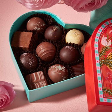 Heart Chocolate Selection Box, 135g