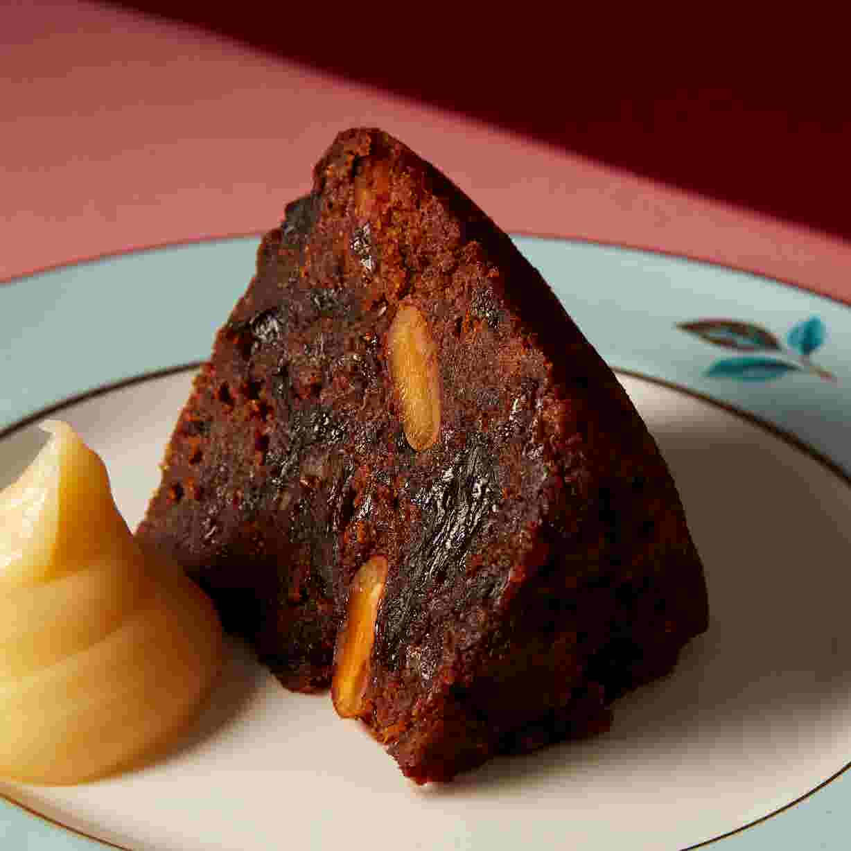 King George Christmas Pudding in Ceramic Basin, 454g