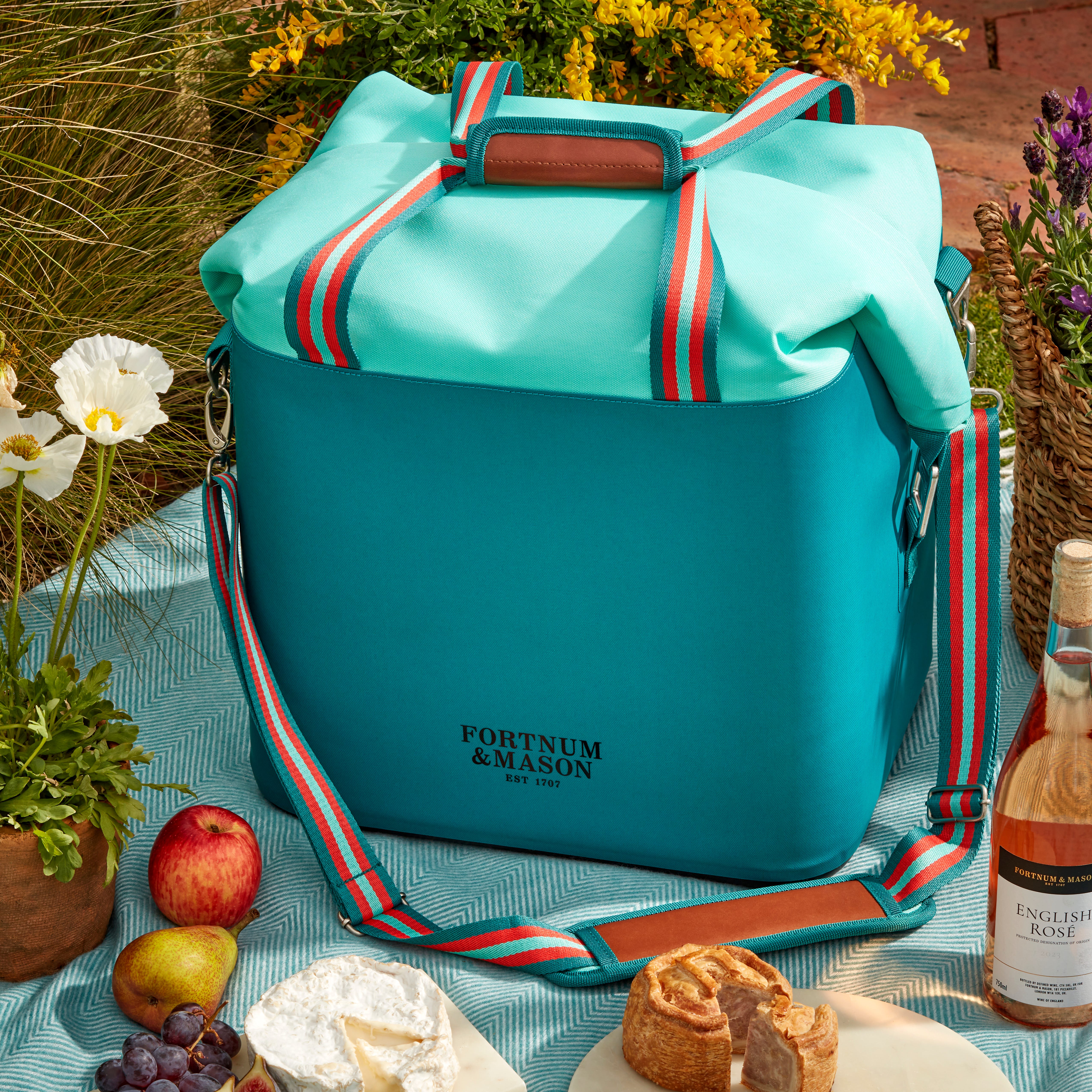 Fortnum's x Black & Blum Cooler Bag product image