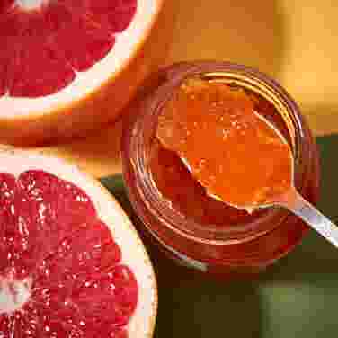 Pink Grapefruit & Fortnum’s Pink Amalthea Gin Marmalade, 200g
